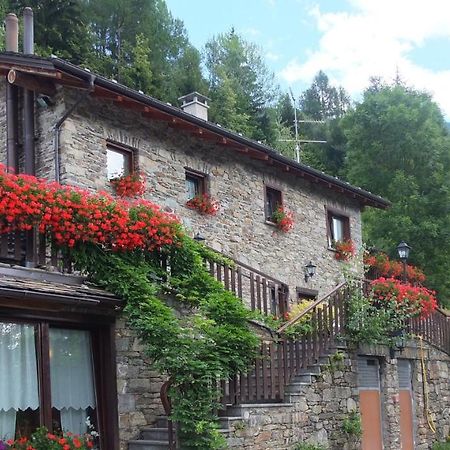 Вілла Agriturismo Al Castagneto Mazzo di Valtellina Екстер'єр фото