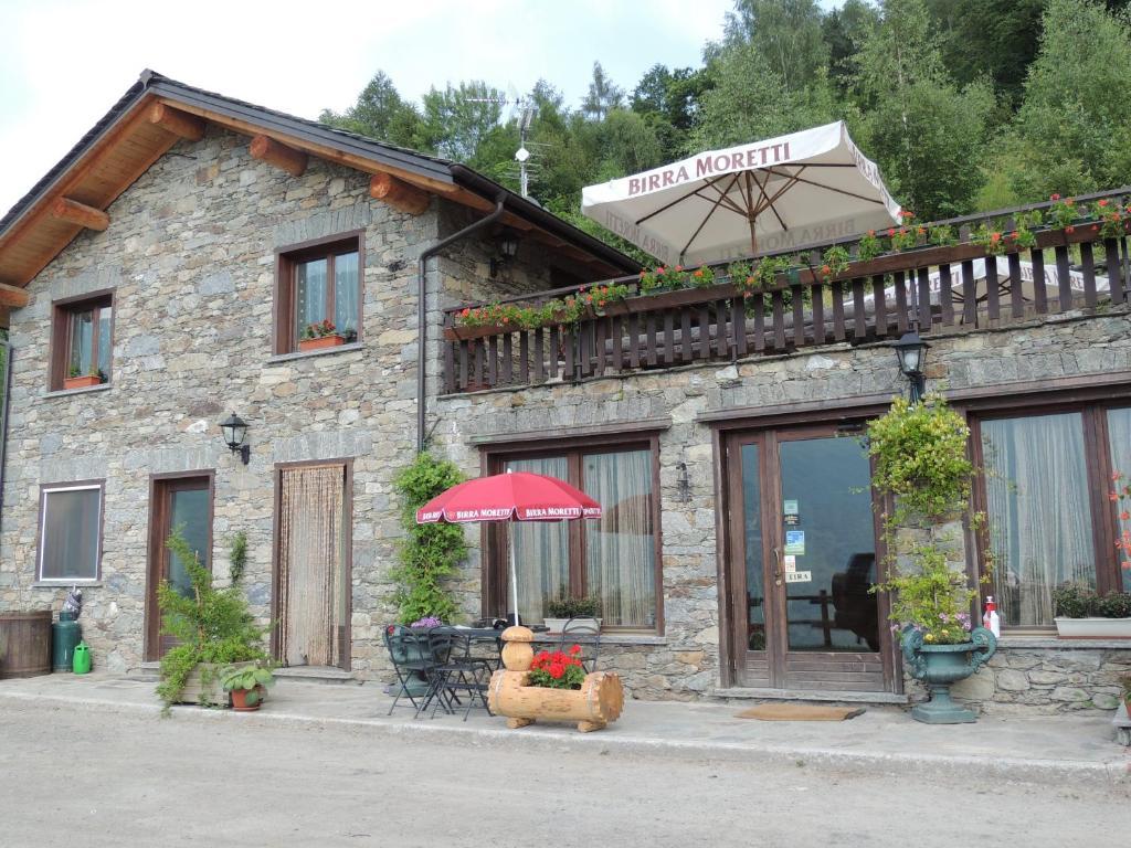 Вілла Agriturismo Al Castagneto Mazzo di Valtellina Екстер'єр фото