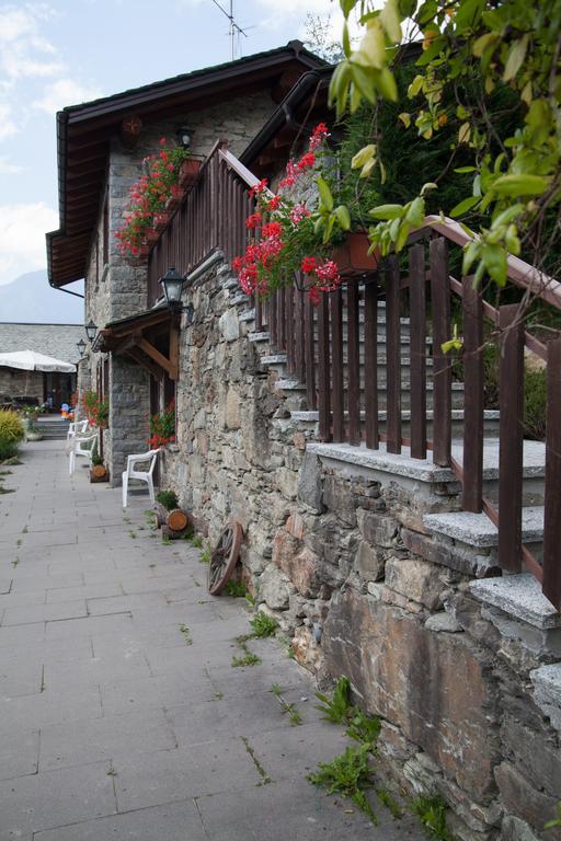 Вілла Agriturismo Al Castagneto Mazzo di Valtellina Екстер'єр фото